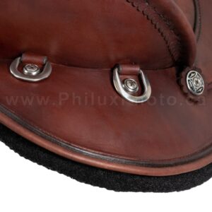 leather saddle craftsman horse product photography calgary vancouver toronto philux photo